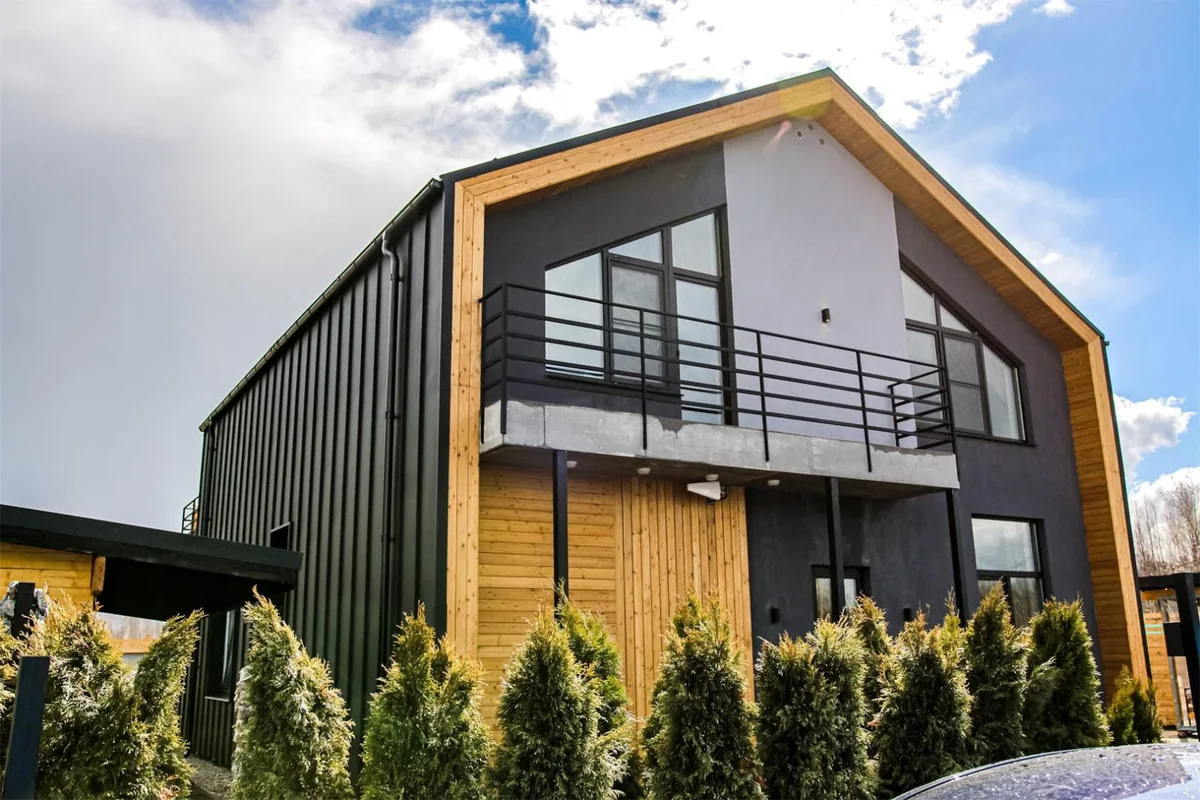 Villingston Residence